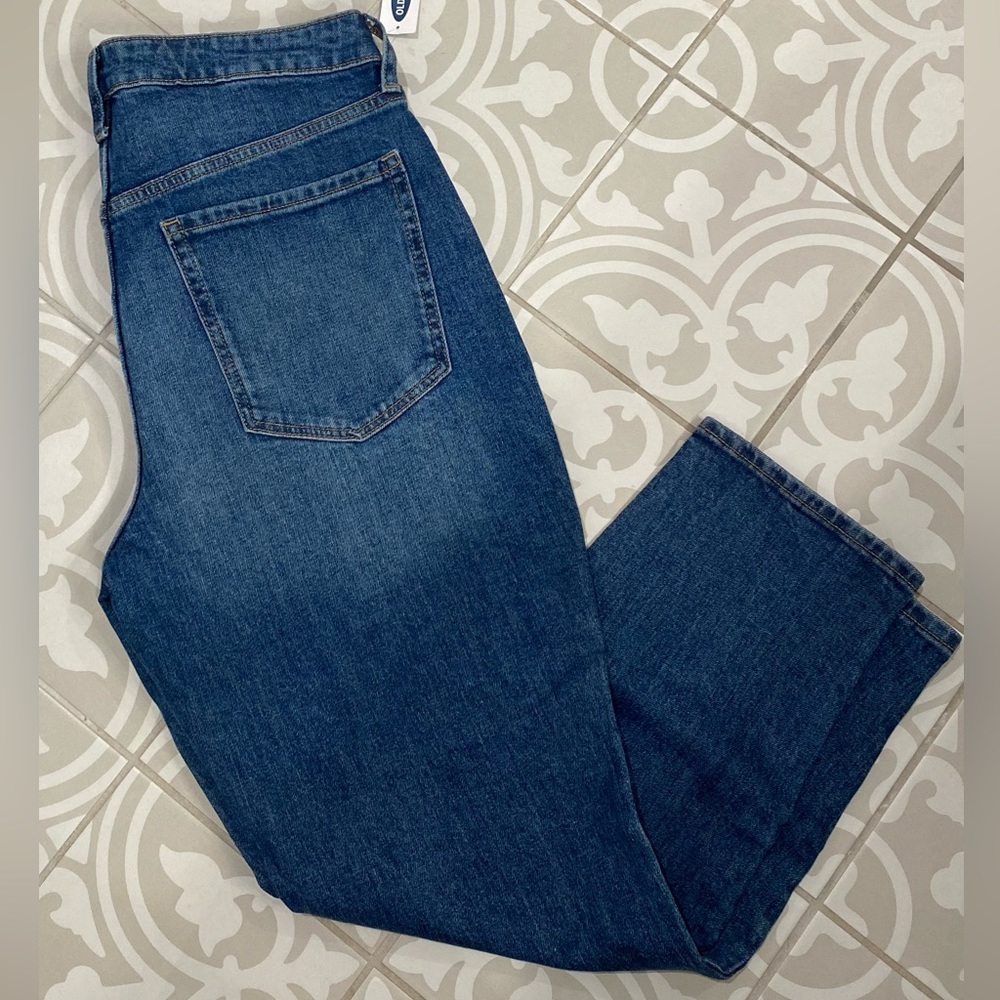 Old Navy: Straight Jeans SZ 12. New w/ tags.